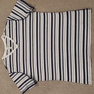Lululemon XL blue and white shirt